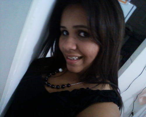 20 anos, leonina,Temente a Deus, flamenguista, casada e feliz!