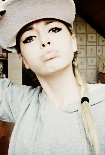 Heya! My name is Miglė. if u want know more just ask :)
follow me and ill follow back :)