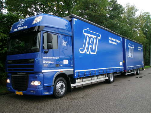 Eigenaar van Jos Heeren transport. Geïnteresseerd in logistiek, beurstransport en verder alles wat rolt en met logistiek te maken heeft!