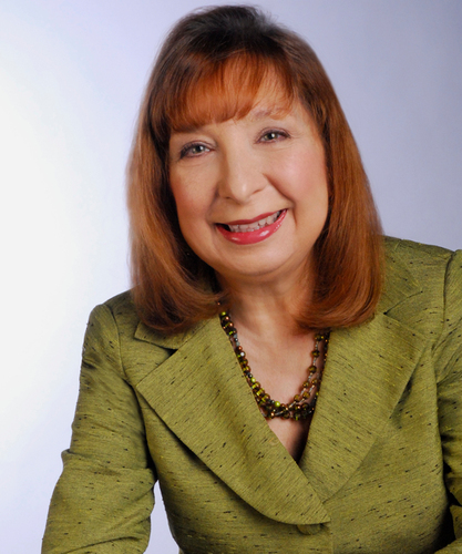 Founder of Engaging Speakers; Nutrition Coach & Wellness Educator/ Speaker; Speak Your Way to More Business!