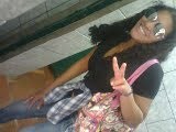 As vezes quando voce esta sorrindo a verdadeira vontade era de chorar, levante sua cabeça &' siga em frente pois chorar poralgo ou alguem que não merece é perca