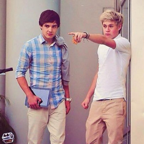 niam_nerds's profile picture. please subscribe to our youtube channel, Bazzandamzzshow ! WE LOVE ONE DIRECTION!