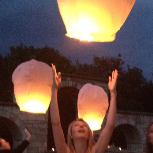 vickieculshaw's profile picture. Country girl, dislikes Tuesdays, loves gin.