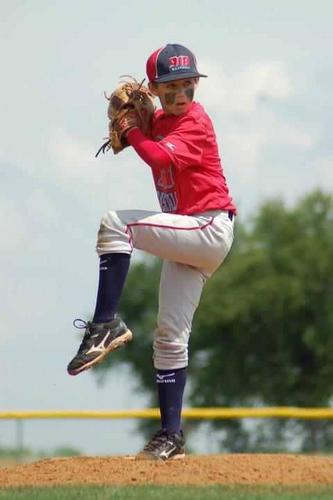 Alex_Bighorse's profile picture. I am an absolute beast at sports!