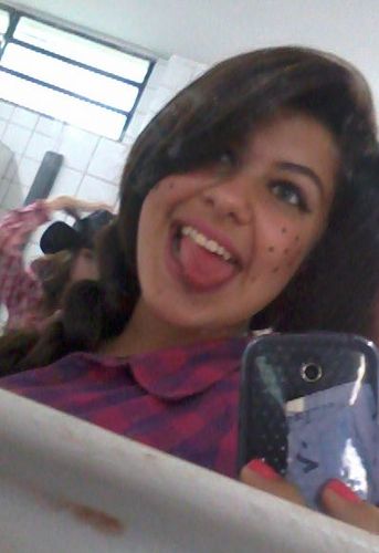 Gorda,chata,feia e boba. Twitter reserva @leeh_pradoooo *--* quer saber mais? #Follow-me 
http://t.co/LagZYTbaQi