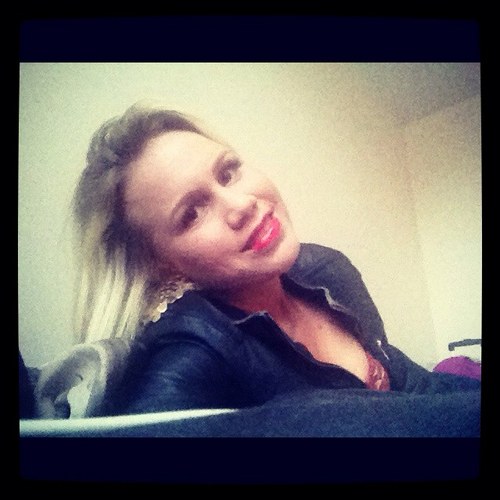 AshleighWood1's profile picture. 