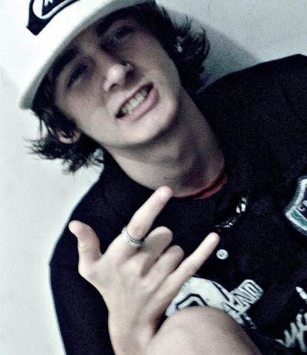 sou só da @umgoledetekila