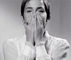 beautyndthebook's profile picture. well i kinda make sense but no