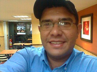sou totalmente da paz ,cristão,família sempre!Amo meus filhos e JESUS CRISTO é meu senhor sempre...