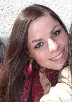 Geminiana com ascendência em Escorpião e Vênus em Câncer (quer mais?!), estudante de Direito, 21 anos e um gênio terrível!