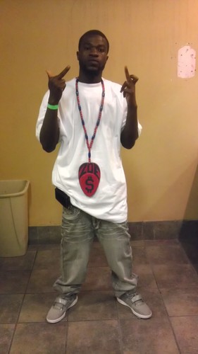 YOBOY21_EMBENT's profile picture. I'm out here and I'm gettin it. its mine i spend it. #businessman #promoter #teamEmbEnt #selfmade #teamMoney #teamzoe