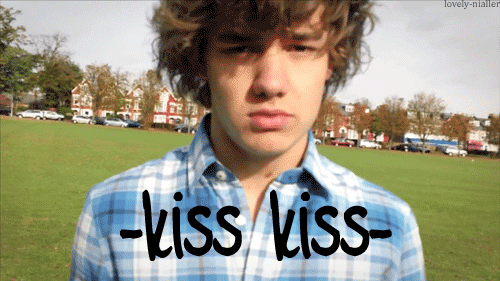 I'm a #directioner!I love @Real_Liam_Payne @Harry_Styles @zaynmalik @Louis_Tomlinson @NiallOfficial icon by @_xmylove1D ♥FUCK HATERS!;) follow me,and follow you