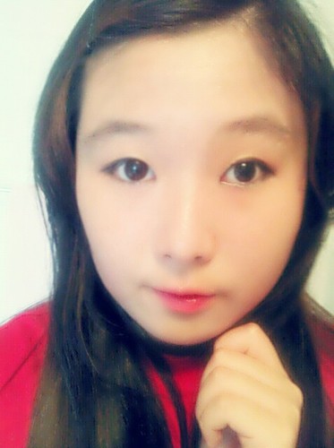 yeonbin_ah's profile picture. Daddy - police officer. Mommy - homemaker. Daughter - Me! Age 15 girl! Im playing guitar. Call me, Han.