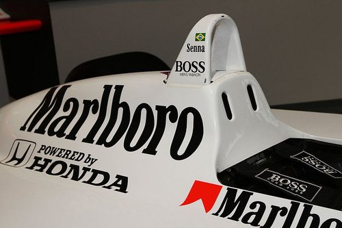 fpupesh's profile picture. no bio, artificial.