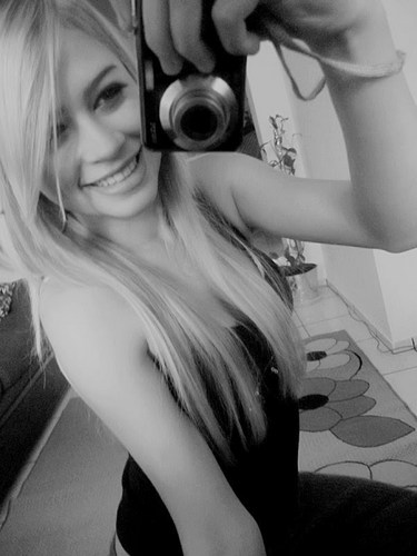 Foda-se você, foda-se o que pensa de mim, foda-se tudo. :q