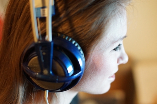 I'm a female gamer just getting into the whole MLG scene. Hmu with a follow and I'll follow back (; ♥