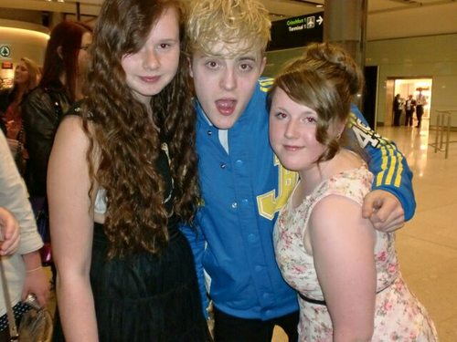 @planetjedward  are our life's , dont fit in if you were born to stand out , the worlds too big so make your mark !follow us  @reneburke + @roisinchaney