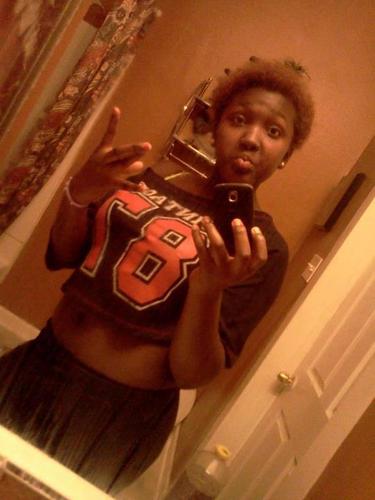 Jaden Smith My Idol … ImJadenCrazyyyyyy BTW … Cooling #JadenCrazy #SingCrazy #Weirdo #DifferentGirl