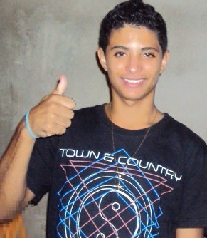 - Corro pelo certo nao piso na bola tenho proceder se precisar nois desinrola ♪♫ :)