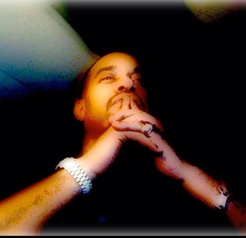 Parellee's profile picture. 7Mile2BelleIsleTV