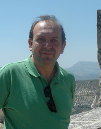 Interesado en service management, haking ético, análisis forense y muy preocupado por la productividad personal.
