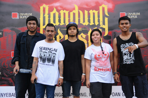 So dark the con of man. Contact: @gianringo +6281314649960. https://t.co/bF9mrHPfCo