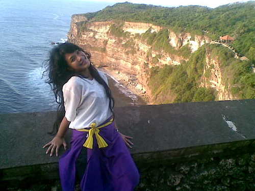 Nutritionist University Of Indonesia | I love my family and I love singing! Yearning | Want to try (ta'aruf)