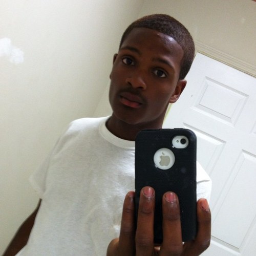 well jus a normal looking pose in the bathroom mirror....