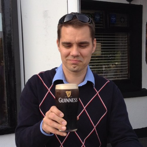 Granu74's profile picture. Faija, ex-futari, wannabe ultrajuoksija sekä maailmaa ja ihmistä ymmärtämätön setämies