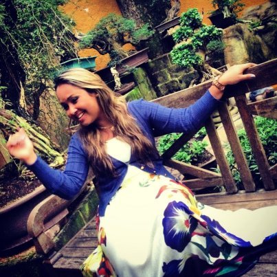 Criado No dia 15/04/2012 em homenagem a querida @BrunakarlaBK essa mulher de Deus mas nao deixa de ter cara de menina ... #ABAIXOIDOLATRIA #GodBlessBrunaKarla `