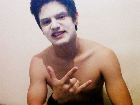 Chris Vc é meu tudo ,oque sinto por vc é mas doque amr de uma FÃ cimples @CHRIS_LEAO (25/05/2011 s2) Seguida&Oficializada Por Ele 03.08.2011 por ' Twitcam ' ♥