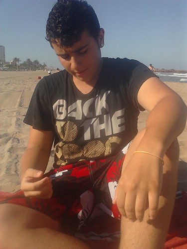 Subo mw3 , black ops zombis. http://t.co/Y6DeU6w581 Subiendo un video diario desde 11/06/12