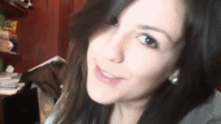 Crica em follow logo e vem se divertir comigo :D