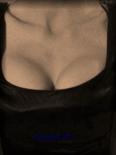 Head Writer at Literary Boners, Ink 18+ and probably #NSFW http://t.co/o48CD6on  #GNATION #dratw
