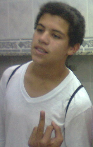 Os homens pensam que possuem uma mente, 
mas é a mente que os possui há pessoas que amam o poder, e outras que tem o poder de amar. Bob Marley