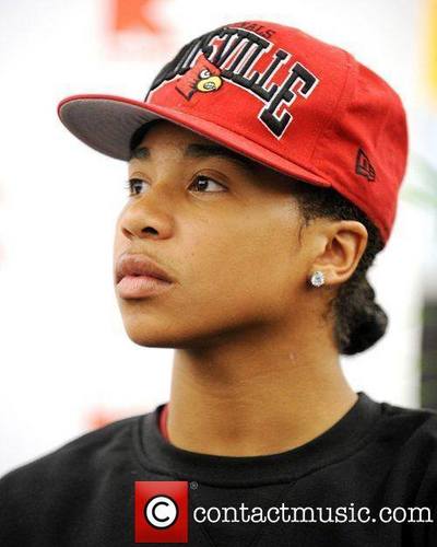 Hey yall its Roc Royal I love my life sooo much, I love my twifey,I love my two wonderful children,and I love my twisters....So stay mindless 24/7(: