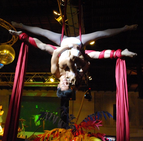 Indonesian freelance aerial circus artists with an international-scale fundamental experience gymnastics & acrobatics. Reach +62 878 0989 0883 for more info!