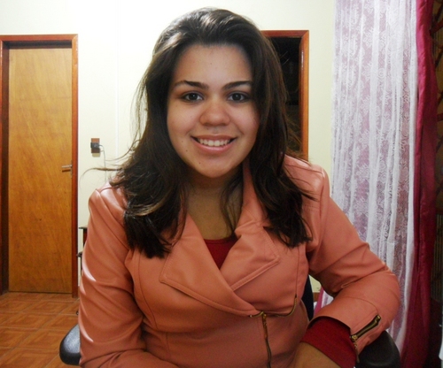 Quando eu descobrir o caminho para a felicidade, mando te chamar ;)