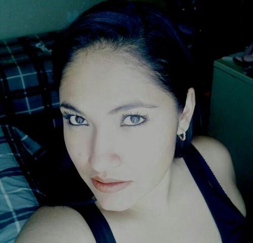 Azanena's profile picture. 