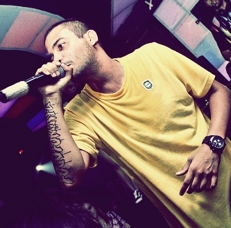 Twitter para espalhar o talento do Rapper @Projota , feito em 20/05/12. Foco, força, fé, coragem e coração! /\/