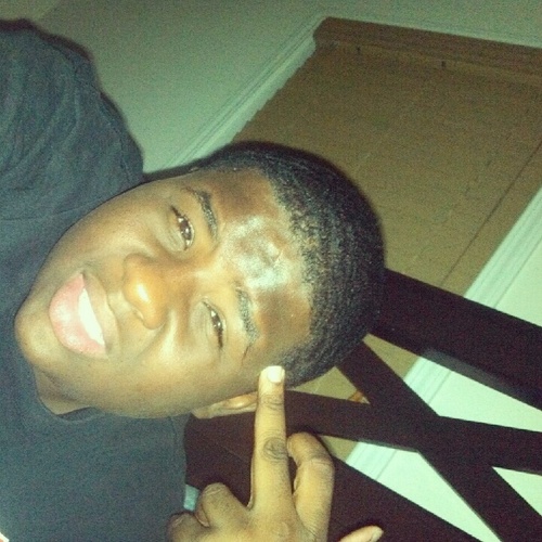 Follow..Instagram:Nique_Nique_Fhs On Facebook:Domonique Bethea.....Be Sure To Follow Back Thou ....#TEAMFOLLOWBACK/TEAMHEAT
