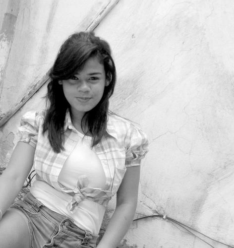Para que você viva intensamente, tem que deixar a felicidade tomar conta de você.;$