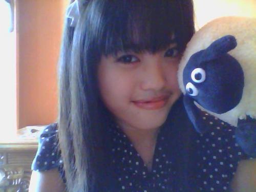 I want to go through life with a confidence and happiness.., never give up in despair and keep the spirit... ~_~