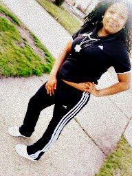 #TEAM THICKK, #Team VIRGIN, #Team IDGAF, #TEAM Beautyy its only  RIGHT ! :) 3 3 #RITEHAND KEEPER @ChooseWisely__ :) FOLLOW aH #RIchh BITCH IM Doingg Myy Thangg