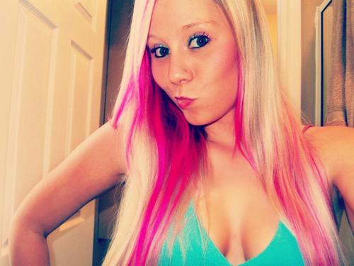 Beneath the makeup & behind the smile, i'm just a girl who wishes for the world ;)
Do Epic Shit!!