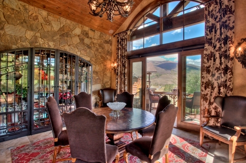 Design One Interiors is a full service interior design firm. From the moment we sit down with you to learn about your design vision, we're dedicated to understa