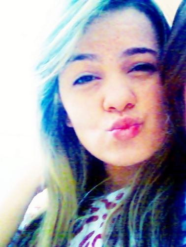 - Pessoas perfeitas não mentem, não bebem, não brigam, não discutem, não traem não erram e não existem ! (y'
