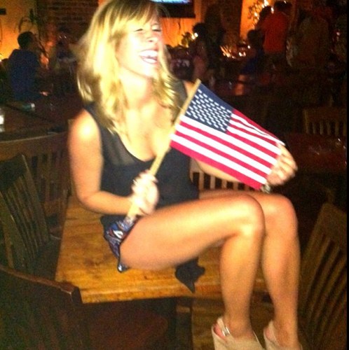 stephbloss's profile picture. No time to be anything, but happy.