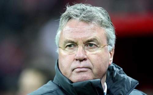 Ik ben Guus Hiddink vele successen geboekt met Chelsea nu coach van Anzhi makhachkala | Levensgenieter | Te nemen met een korreltje peper|