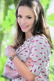Rosane Mulholland oficial embarque nesse carrossel